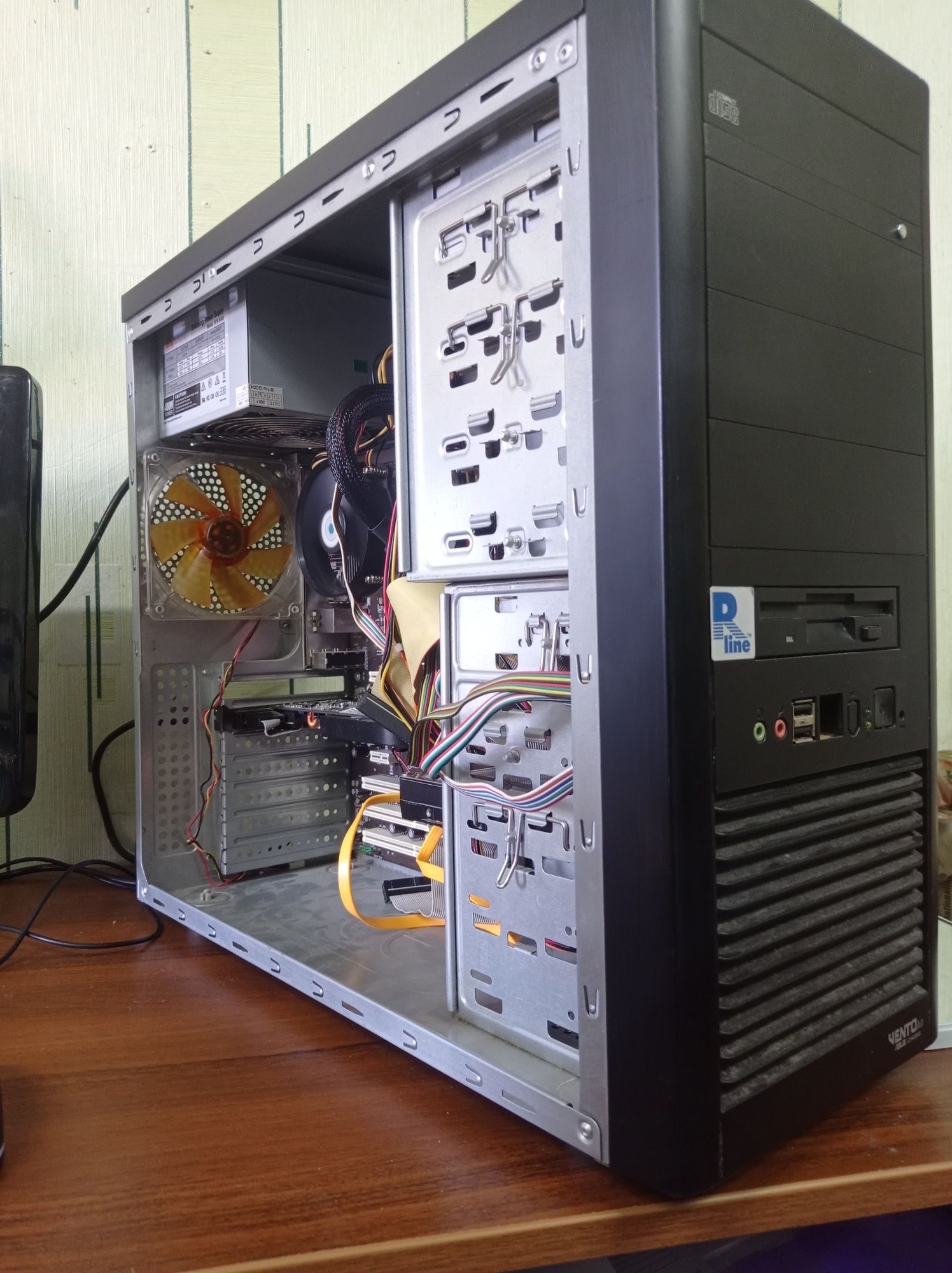 Комп'ютер Asus Vento A9 9500gt Nvidia 160gb hdd