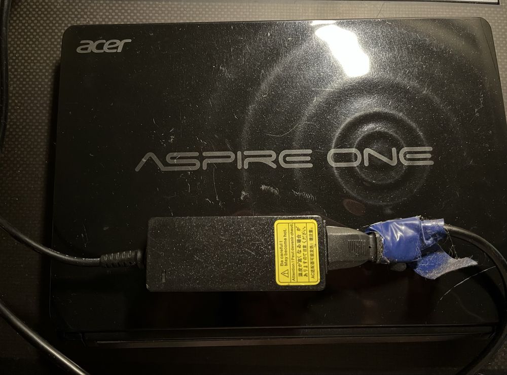 Acer aspire one D270 нетбук, на запчастини
