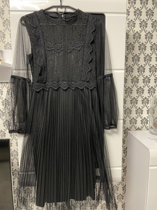 Сукня жіноча чорна