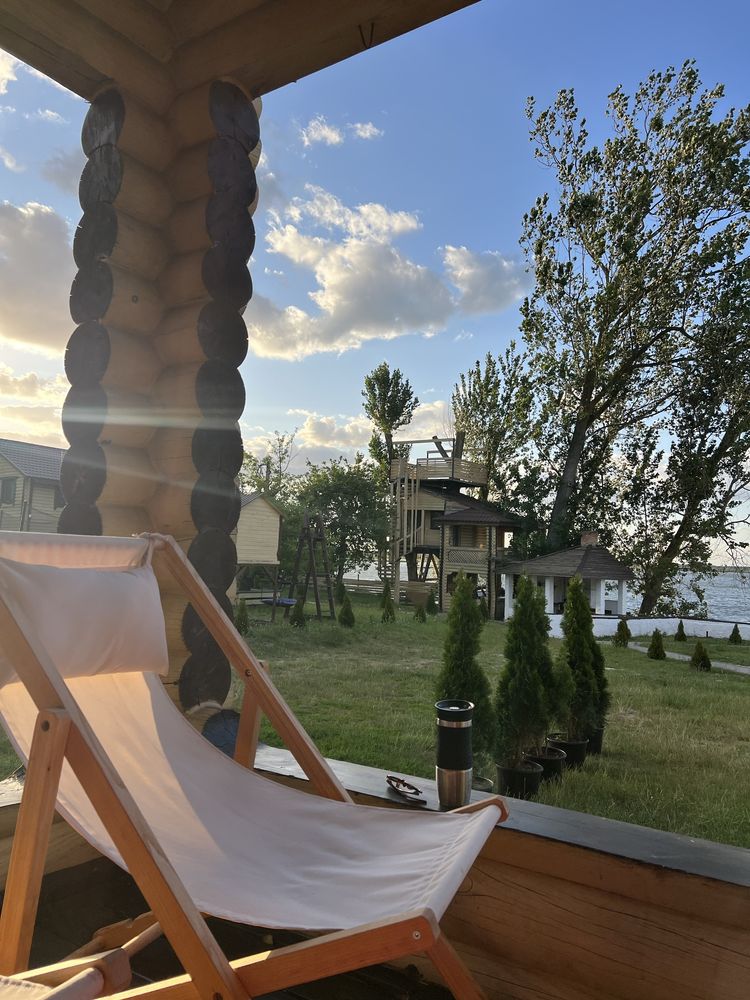 Оренда будинку біля озера