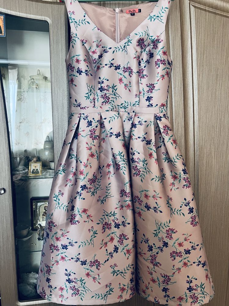 Сукня нова