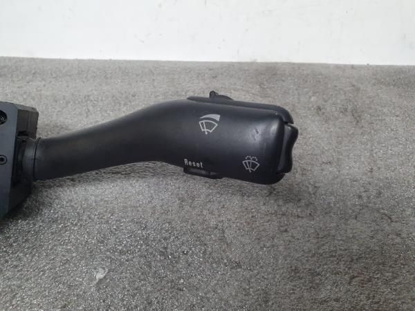 Conjunto / manetes de luzes e limpa vidros VOLKSWAGEN Passat (3B2)