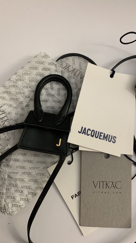 Jacquemus micro le petit chiquito