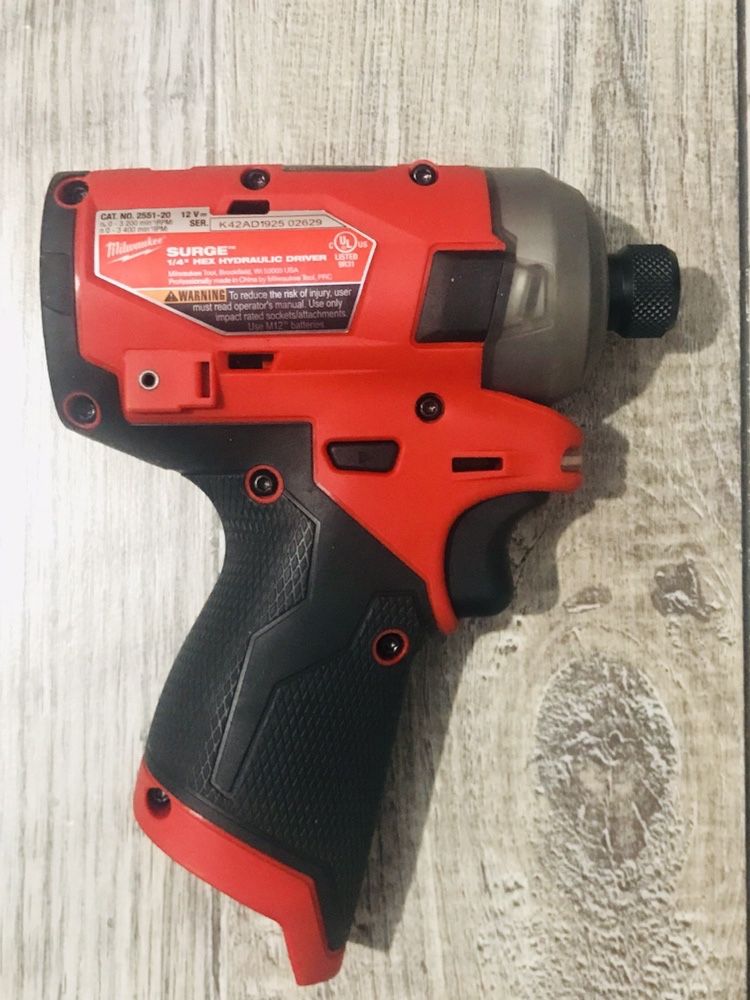 Импульсный гидравлический шуруповерт MILWAUKEE SURGE M12 2551-22