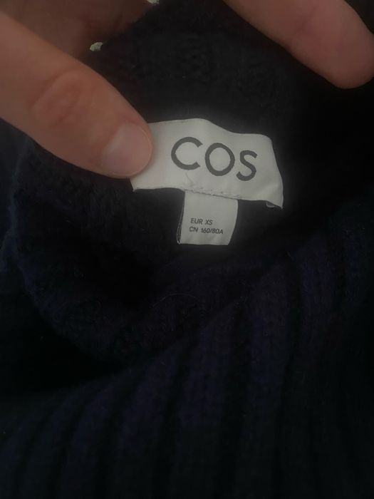Sweter z golfem kaszmirowy granatowy COS rozmiar xs