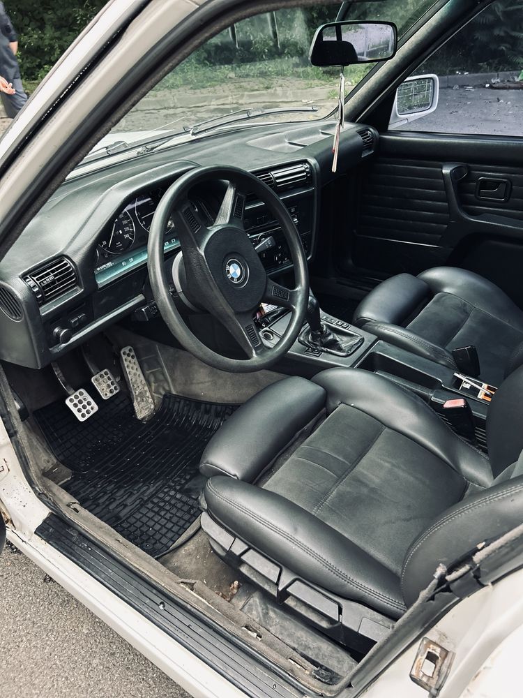 BMW e30 touring/БМВ е30