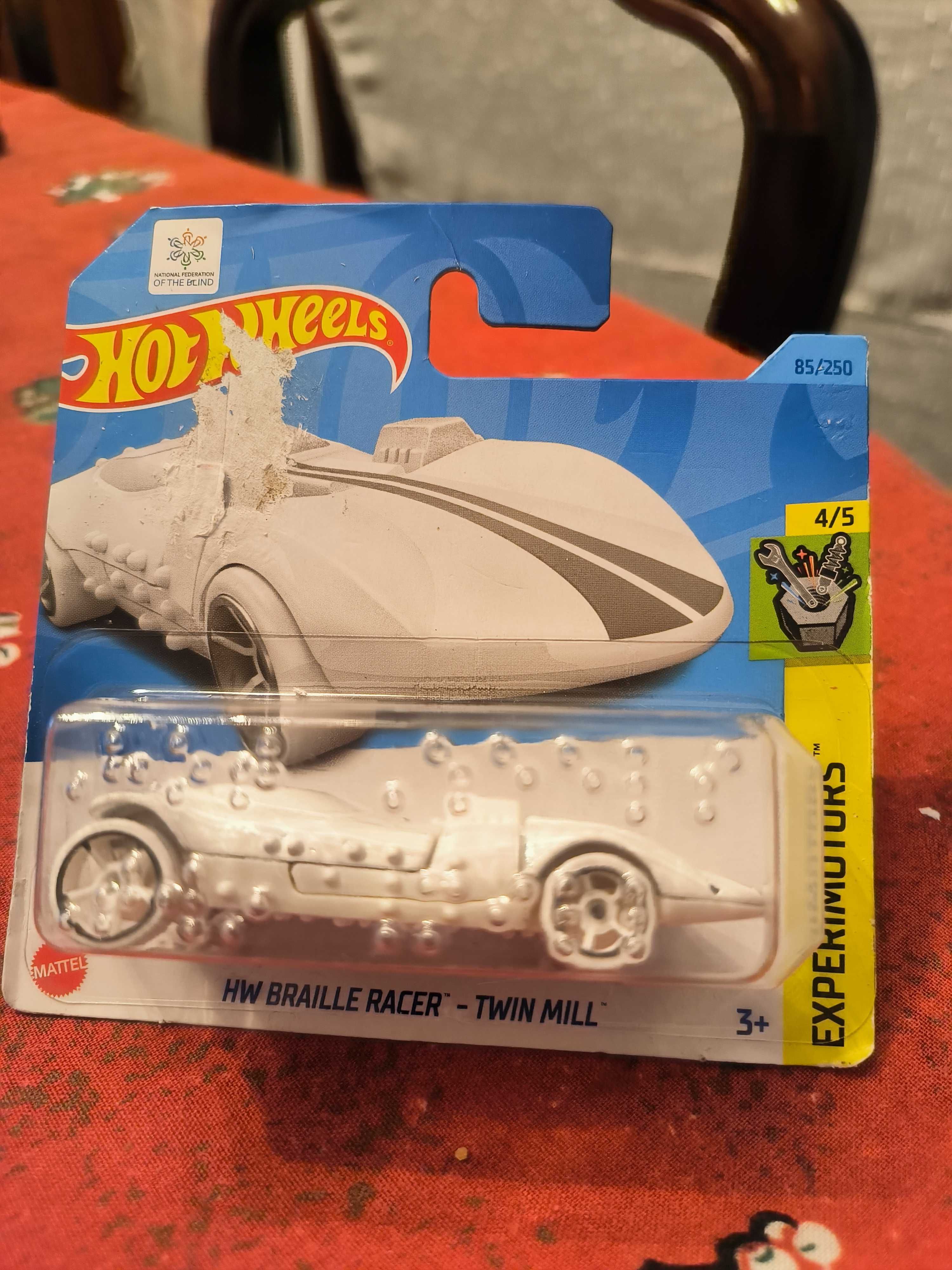 Hot Wheels Diversos a 2,00 €/cada (fechados)