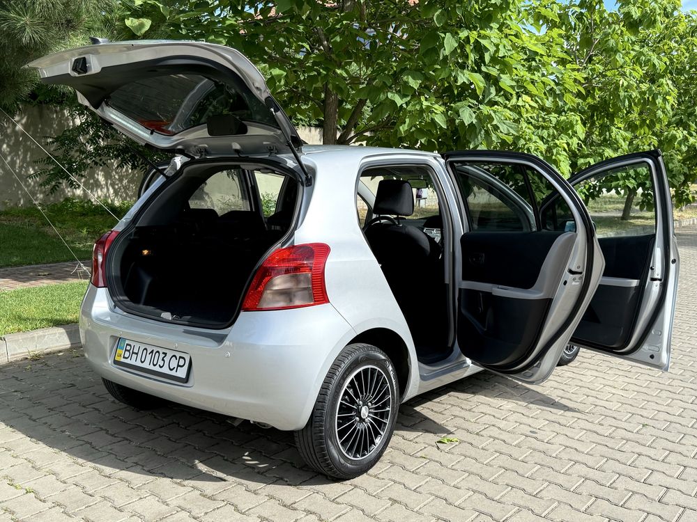Toyota Yaris 1.3 2006г.в.Официальная.77тыс км пробег