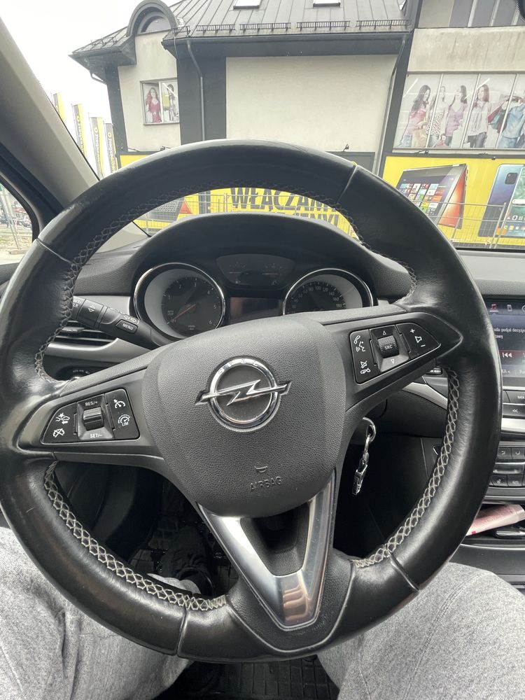 Opel astra k . 2019 rok diesel