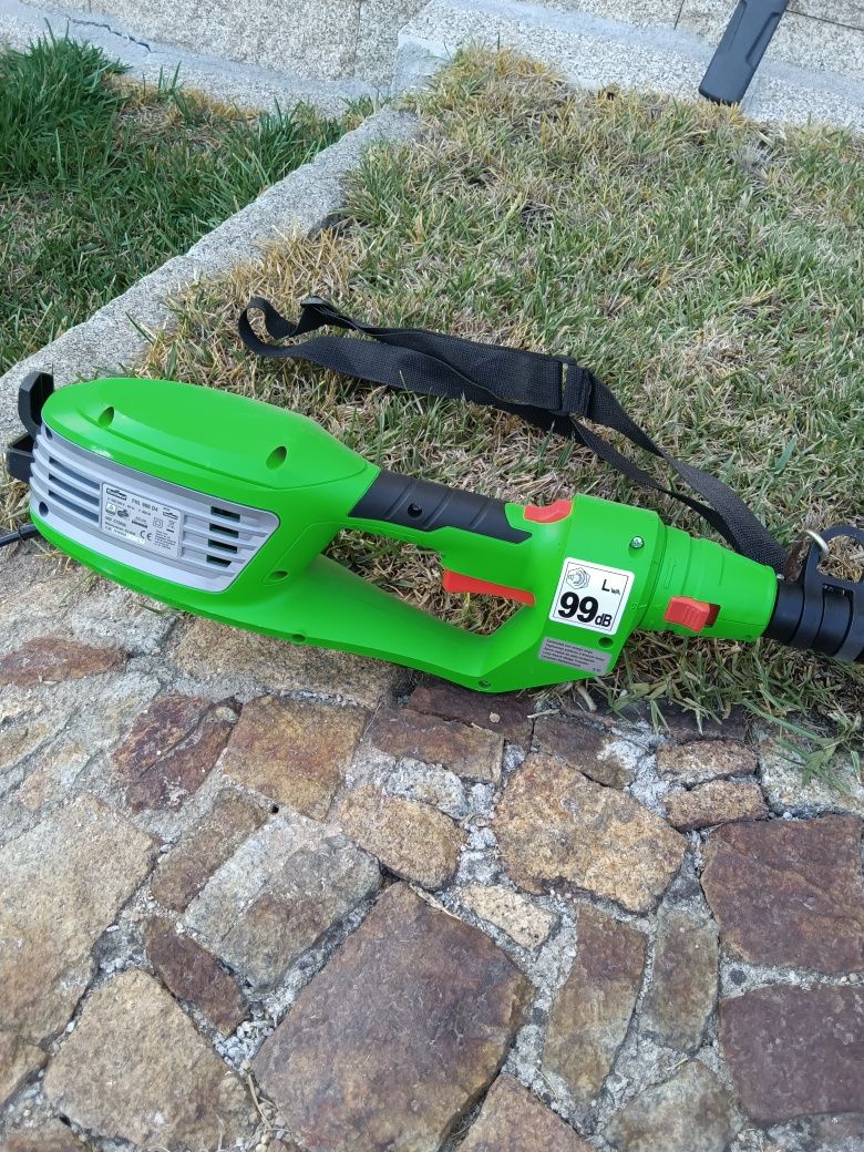 Corta sebes com pouco uso
