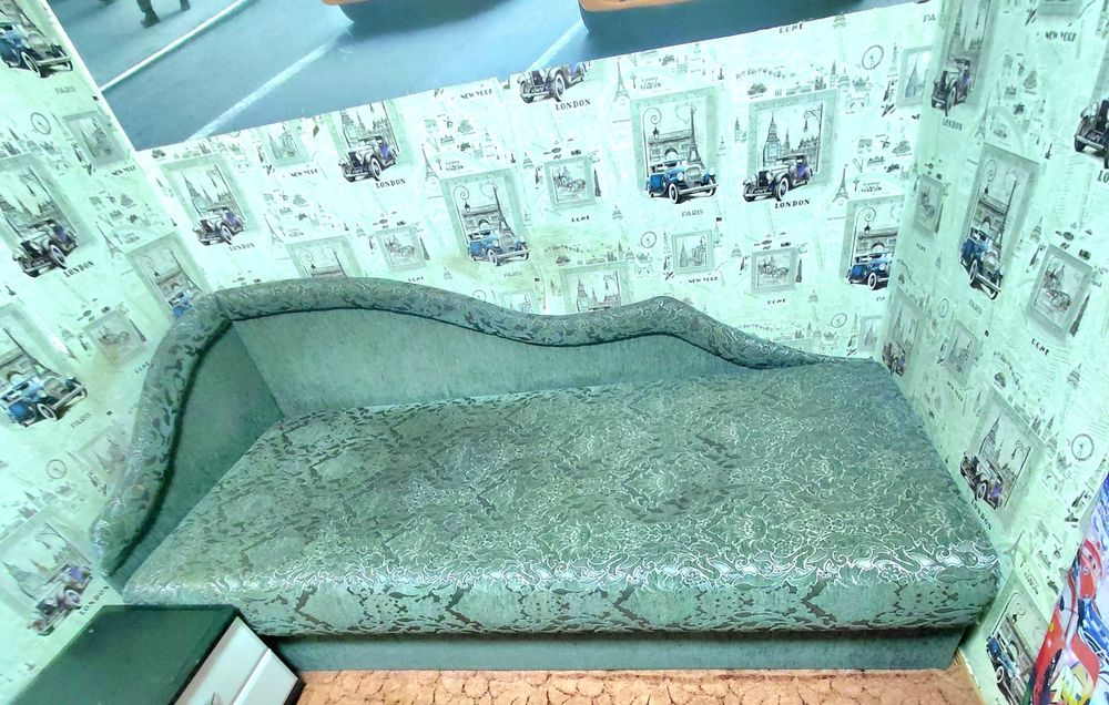 Кровать односпальна