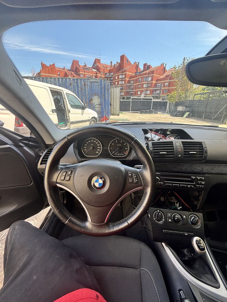 BMW 118I 2010 e81 para peças