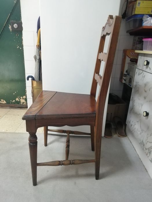Vendo cadeira antiga