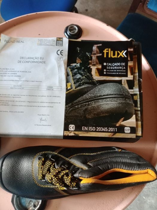 Botas biqueira de aço número 42