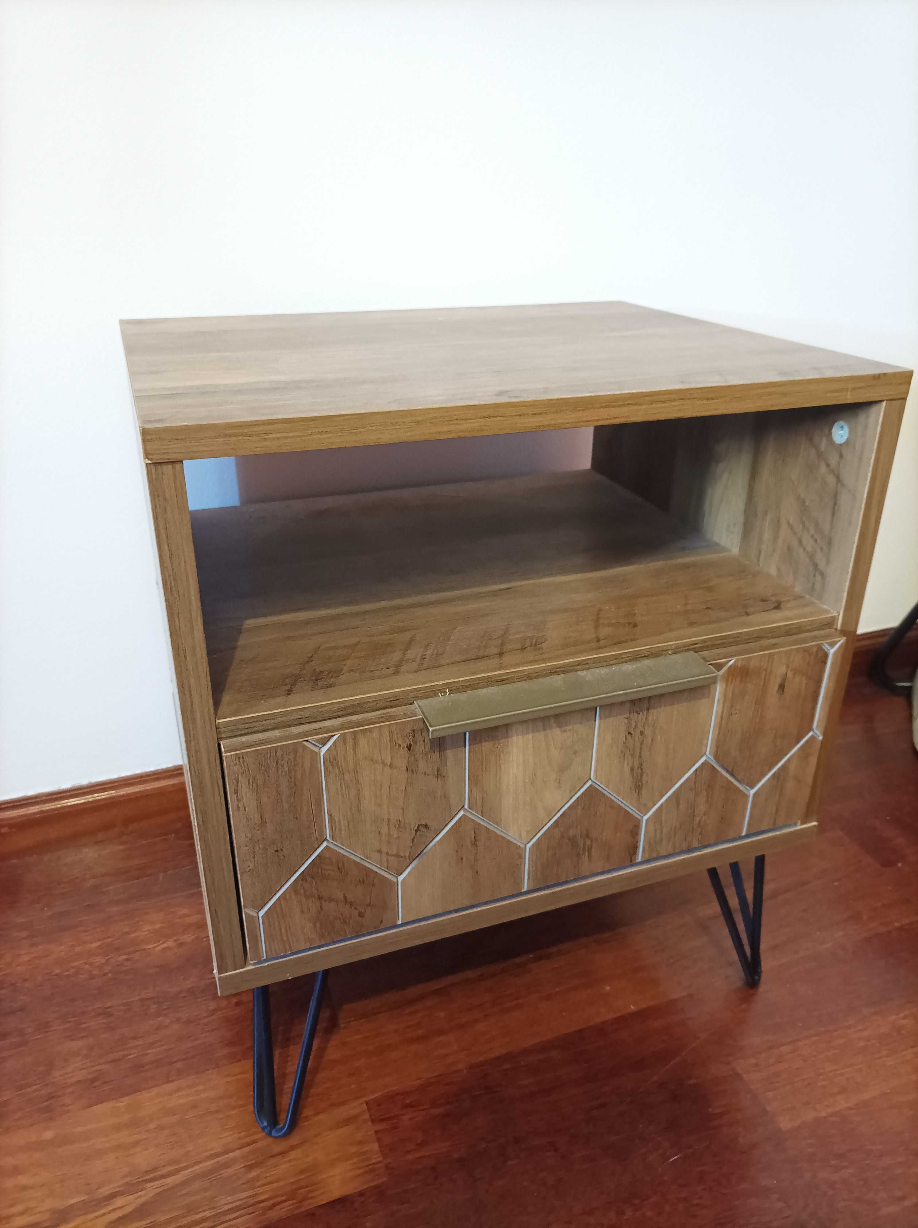 Mesa cabeceira para quarto