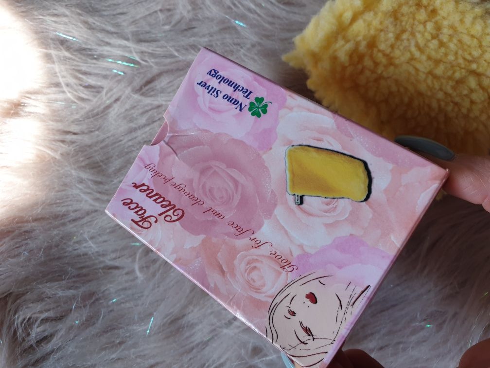 Raypath rękawiczka do peelingu twarzy i dekoltu FACE CLEANER nano