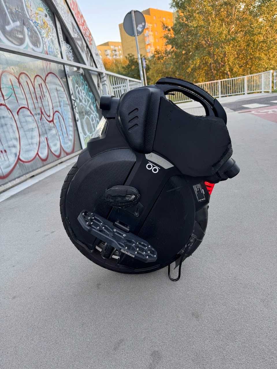 EUC Monocykl elektryczny Inmotion V11