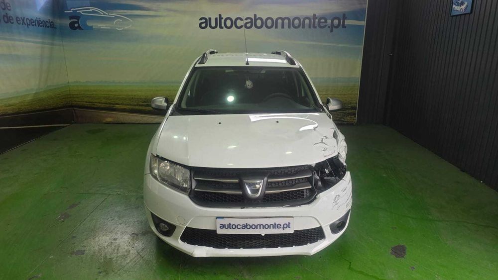 Dacia Logan 0.9 MCV - Salvado