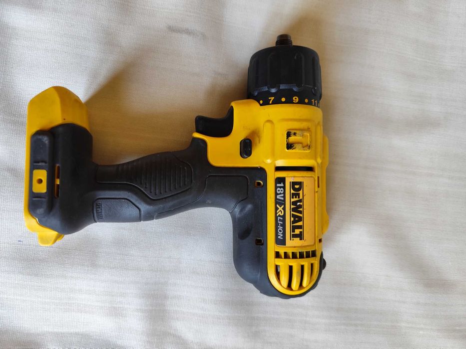 Wkrętarka  DeWalt DCD776 - bez silnika