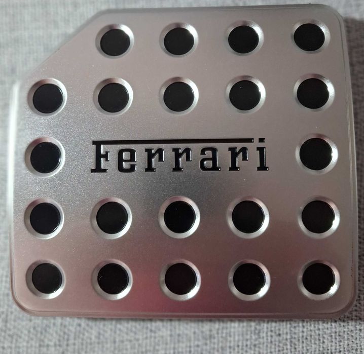 Canetas FERRARI originais.