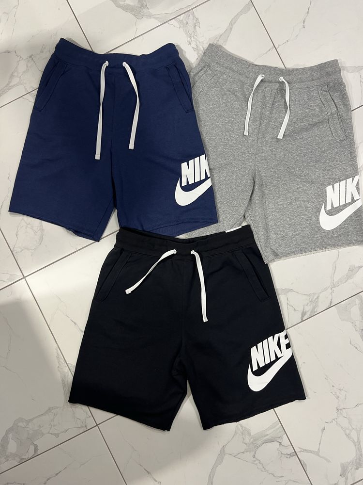 Оригінальні шорти Найк. NIKE CLUB ALUMNI