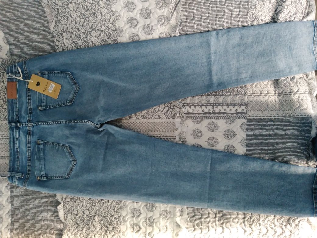 Spodnie damskie jeans