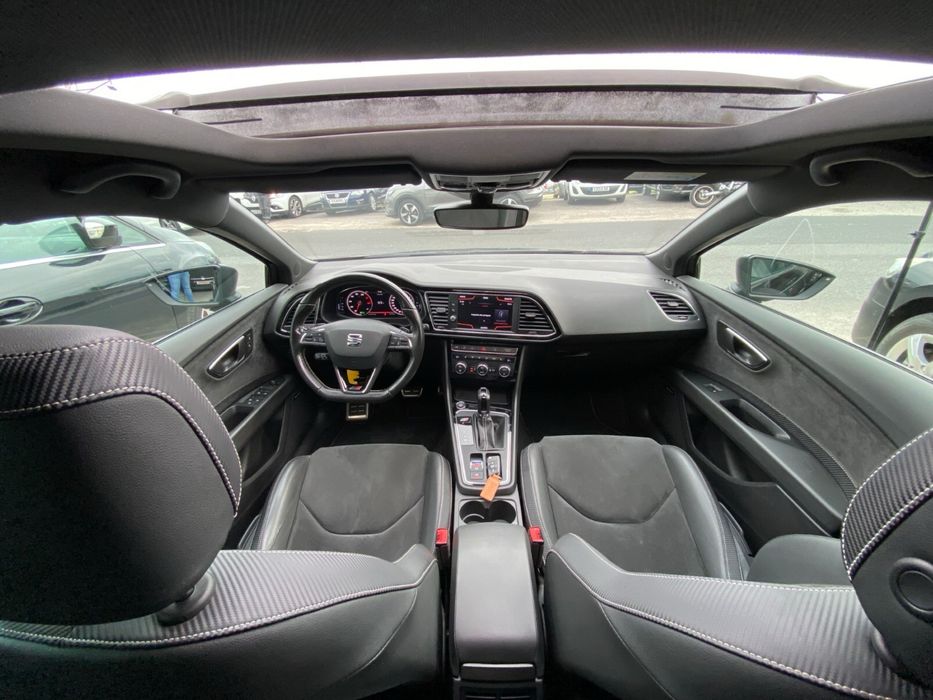 Seat leon cupra 300