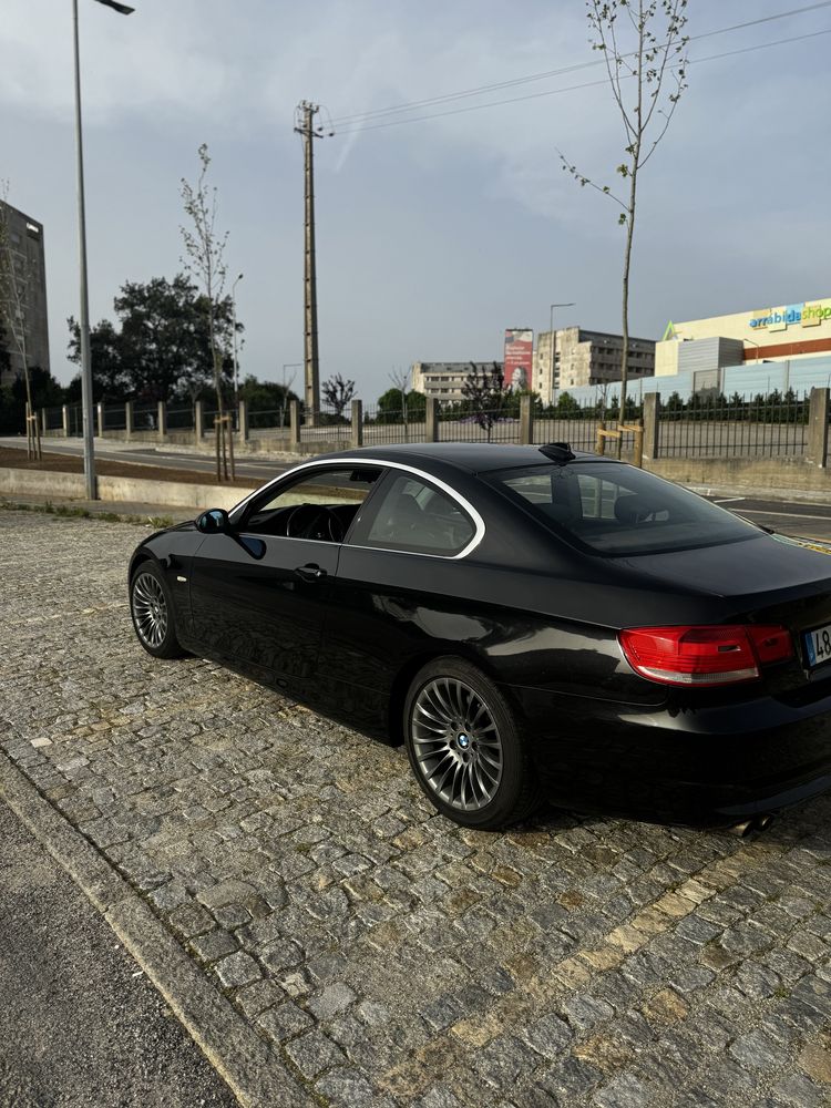 BMW 325i coupe 2006