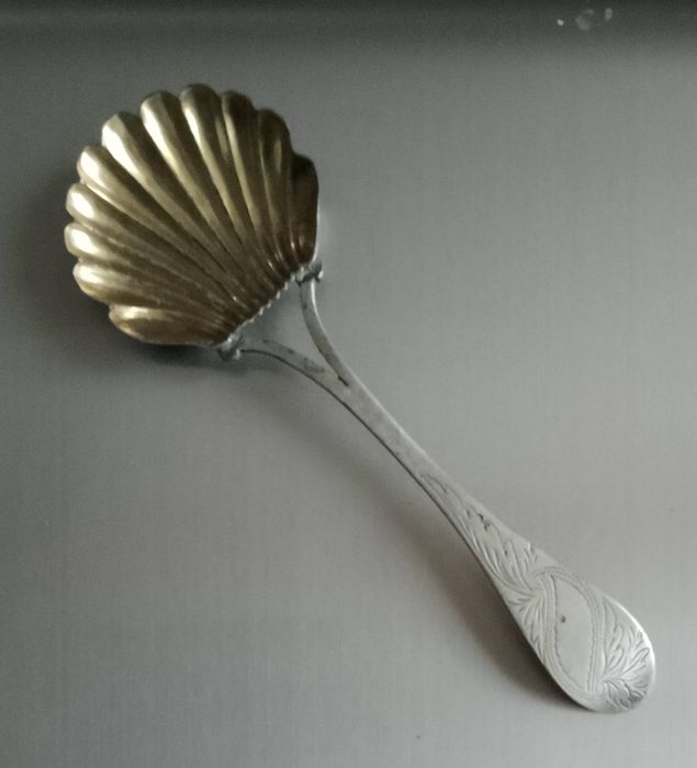 Łyżeczka do cukru srebrna