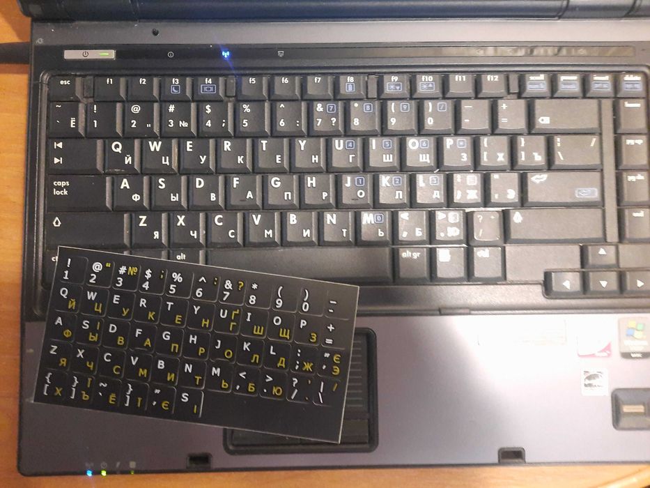 ноутбук 2 ядра, функциональный, с хорошей батареей