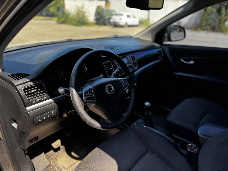 SSANG YONG KORANDO 2.0 Diezel полный привод