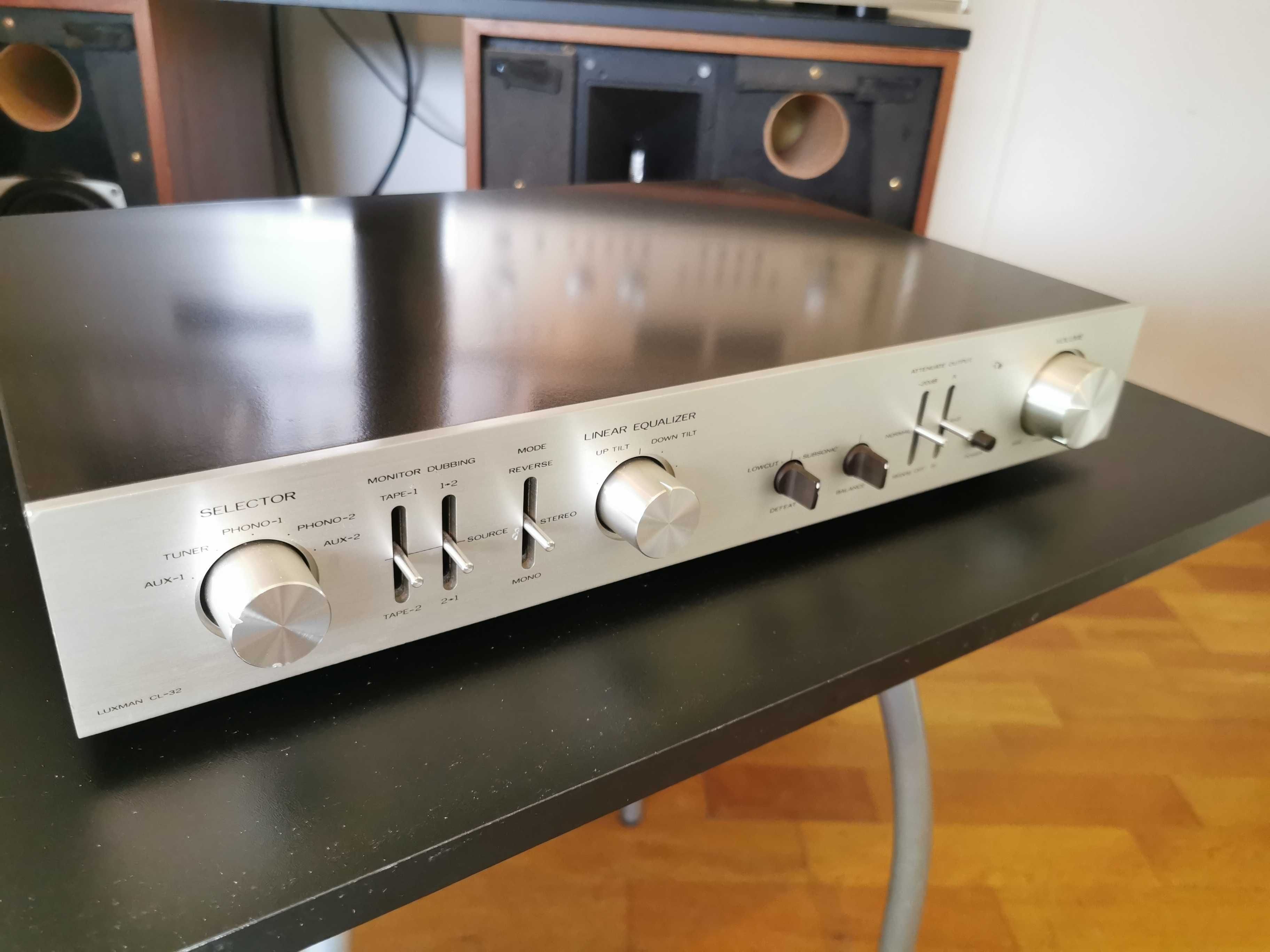 Przedwzmacniacz LUXMAN CL-32