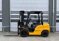 Empilhador Diesel Hyundai 30D-9 Mastro 4.5m - 3000Kg