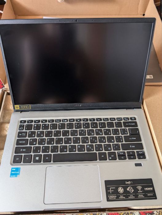 Продам ноутбук Acer Swift 1 SF114-34P8TZ