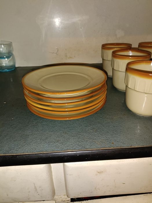 Kubki plus talerzyki PRL Tułowice