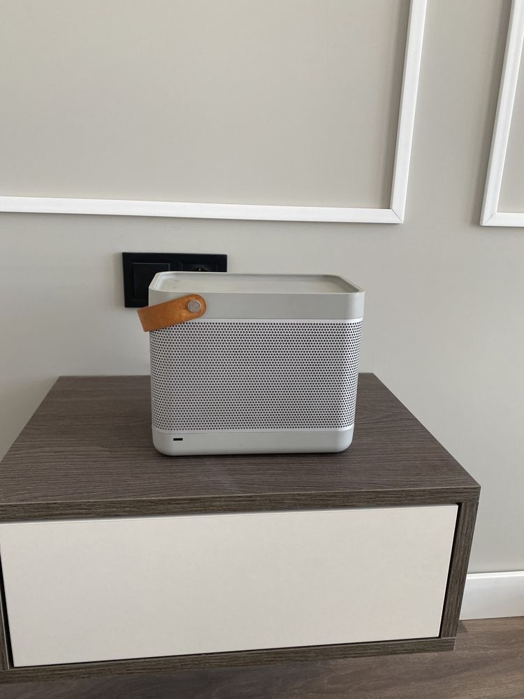 Колонка Bang & Olufsen Beloit 12