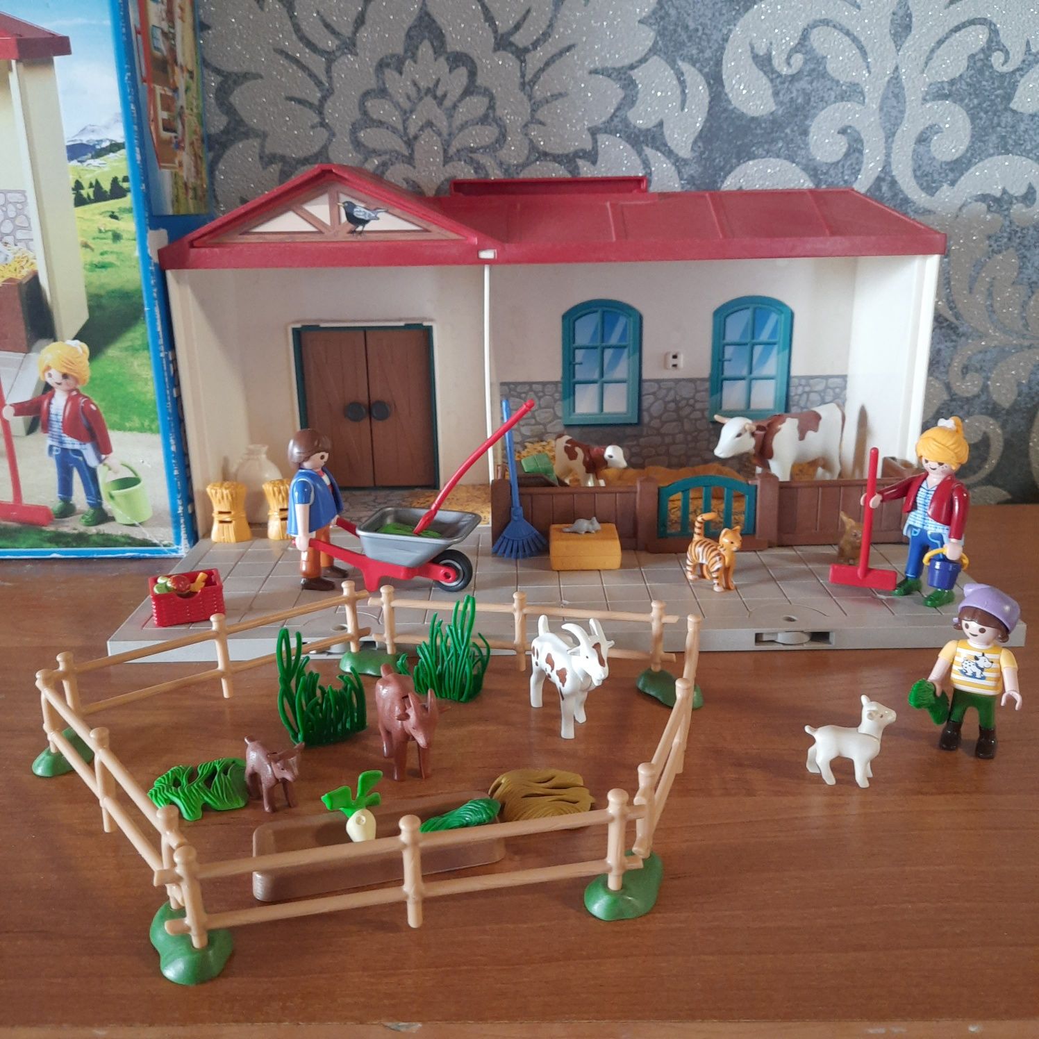 Playmobile farma, gospodarstwo z kartonem oryginalnym 4897