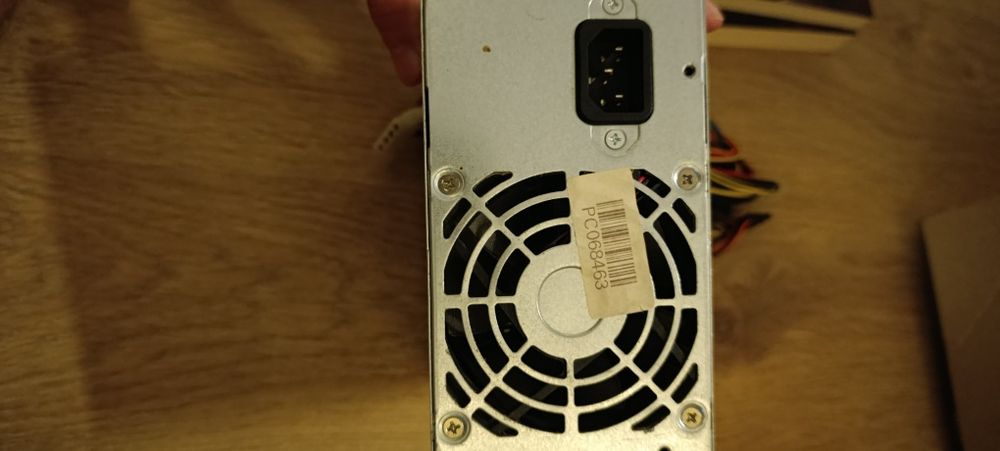 Zasilacz do komputera