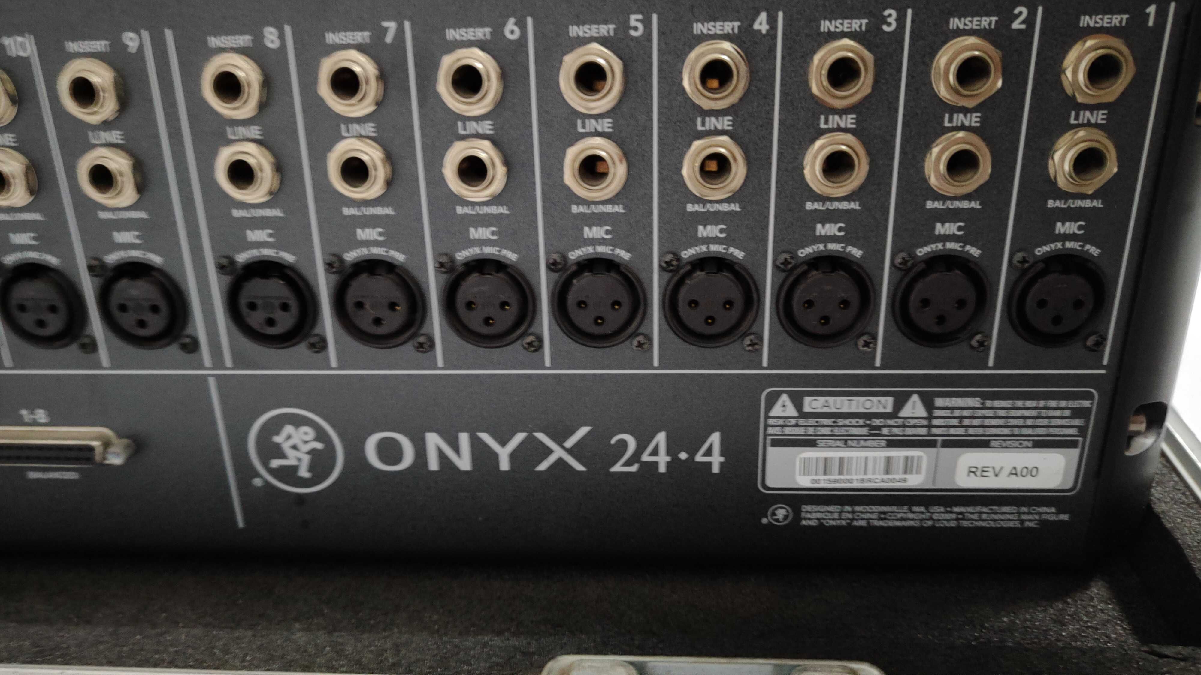 Mikser Analogowy Mackie Onyx 24-4