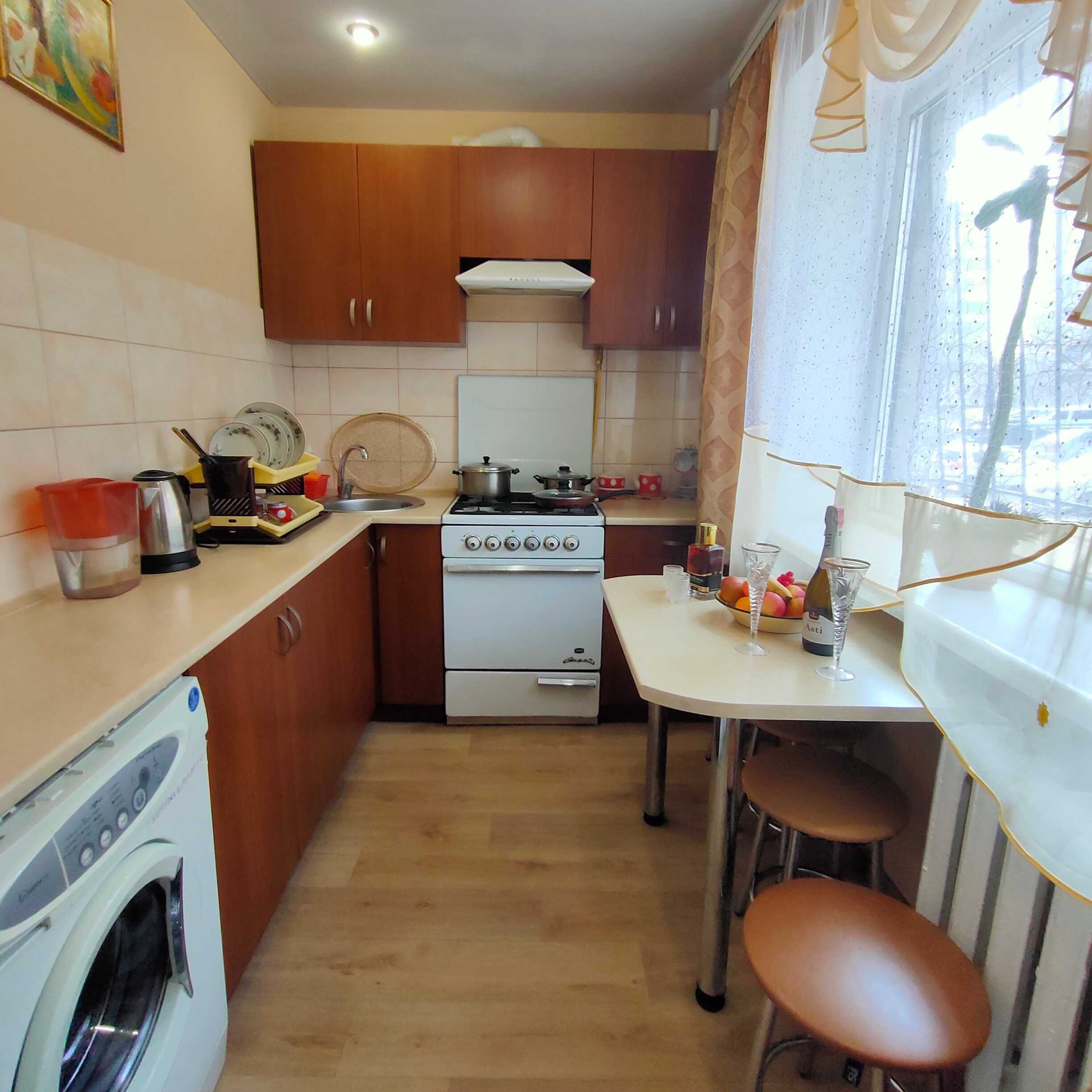 Правий берег. Дніпровський район. 9-та лікарня. Двокімнатна квартра