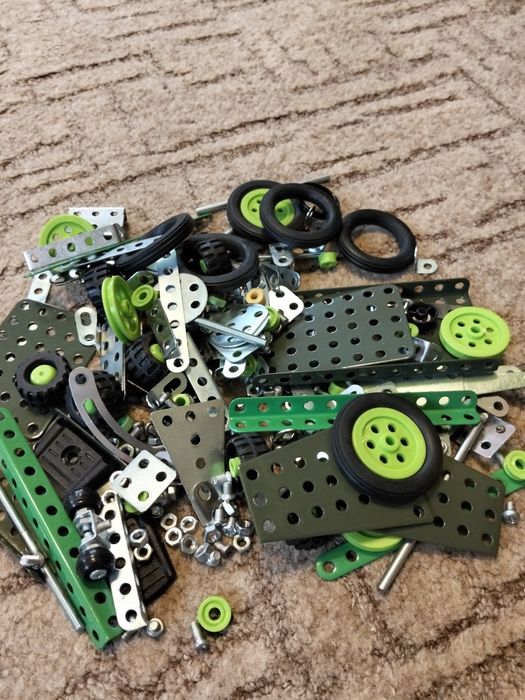 Металевий конструктор "Військова техніка"