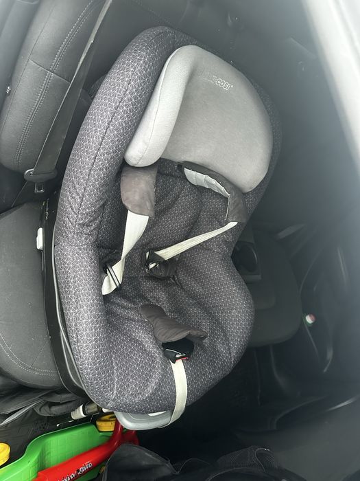 Maxi cosi Pearl Без базы