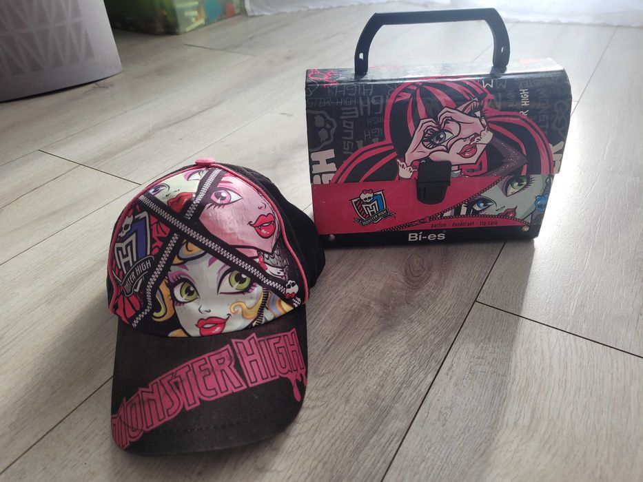 Hallowen czapka kuferek na slodycze Monster High