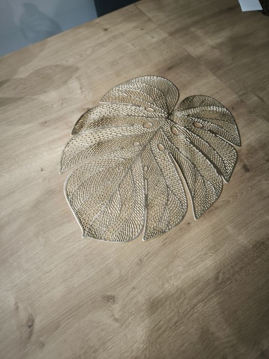 Podkładka w kształcie liścia