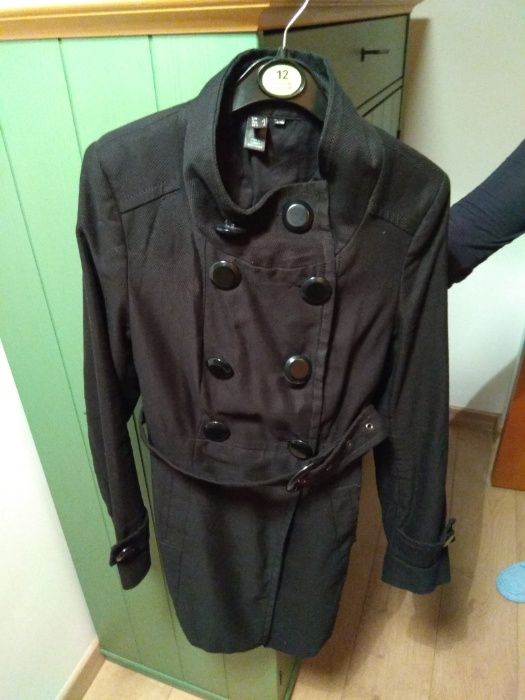 Casaco/trench coat preto Stradivarius TAM. S