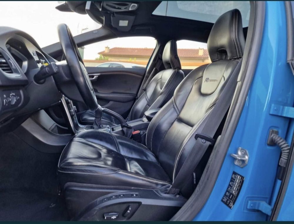 Volvo V40 R-Design