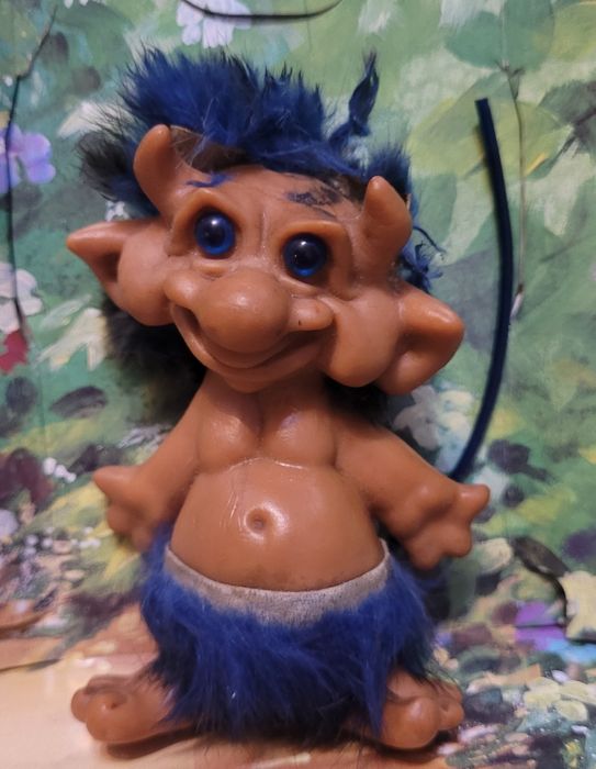 Zestaw trolli różnych marek