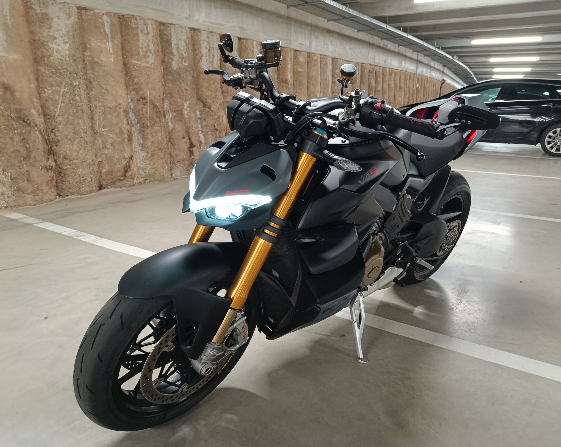 Ducati Streetfigther V4 S