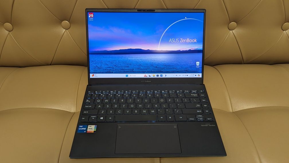 Asus zenbook ux325e OLED i5 1135G7 4/8 4,2Ghz 8gb Iris Xe NVMESSD 256