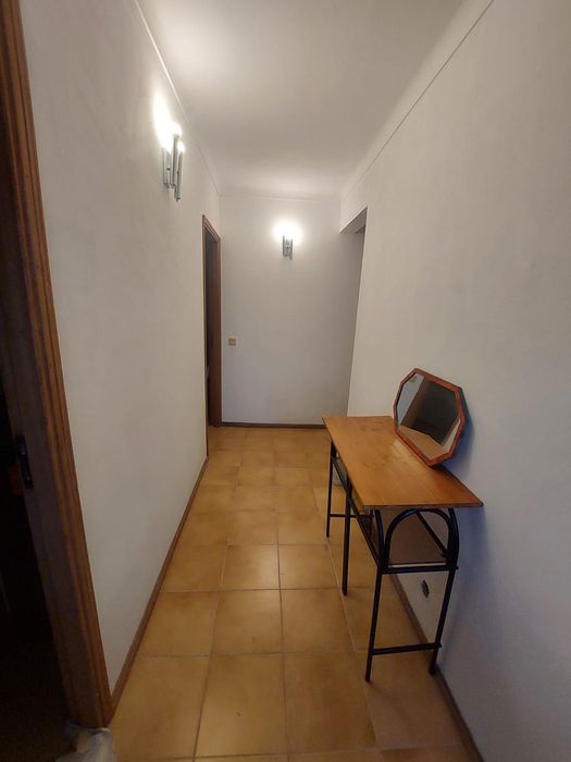 Arrenda-se moradia na freguesia de LAVOS